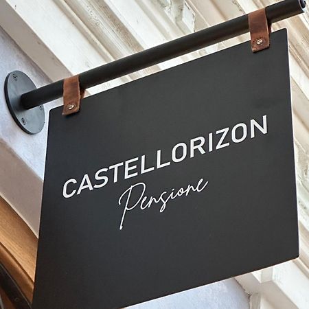 Castellorizon Pensione Meyísti Екстериор снимка